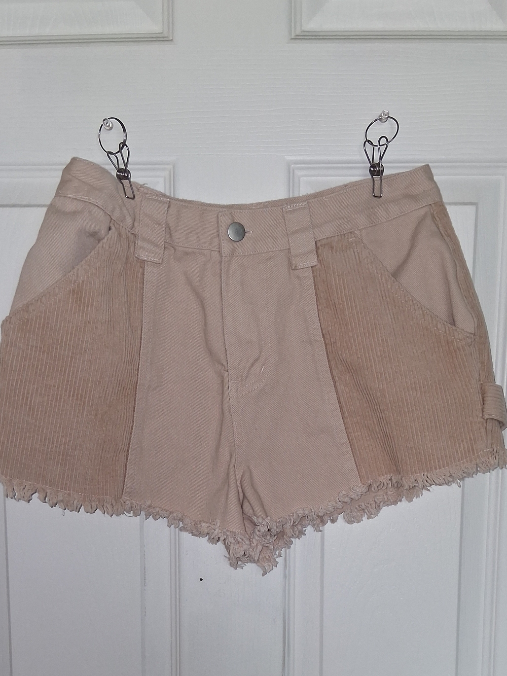 Angel Kiss Cream High-Waist Frayed Hem Women's Shorts